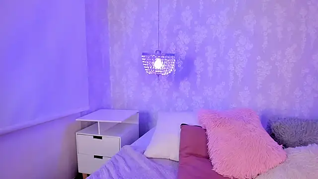 Snapshot of jazlin_angels3 chatting on July 14, 10:21 am jazlin angels3 online show from July 14, 10:21 am