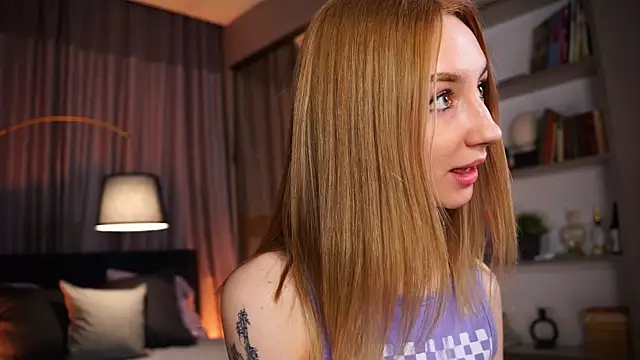 Melrose  online show from April 3, 9:02 pm