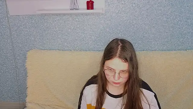 SofiDreamm online show from April 1, 2:03 pm