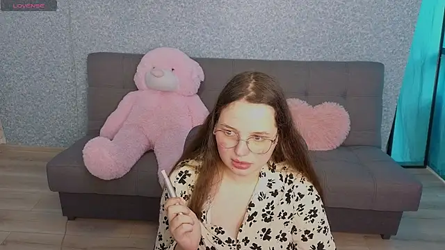 SofiDreamm online show from June 3, 2:55 pm