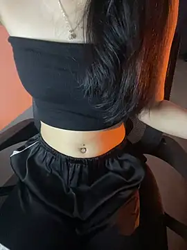 Annie nii online show from April 3, 7:50 am