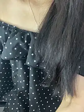 Annie nii online show from April 19, 12:00 am