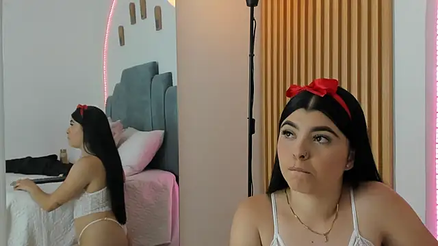 candy luna 03 online show from April 9, 7:08 pm