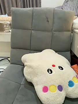 -Meow Meow- online show from April 14, 6:47 pm