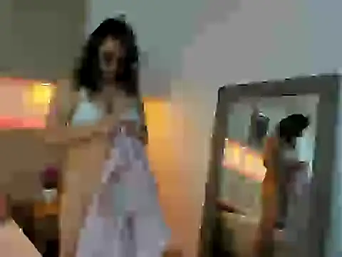 Ellaa honey online show from April 4, 1:08 pm