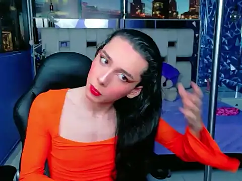 Sharlon  online show from April 15, 1:07 pm