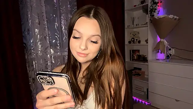 VictoriaSGS online show from April 17, 6:11 pm