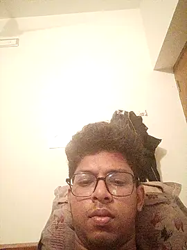 letsplaygame online show from April 8, 10:10 pm