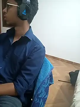 letsplaygame online show from April 13, 5:29 pm