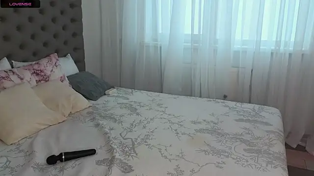 Dari ana online show from April 15, 9:38 am