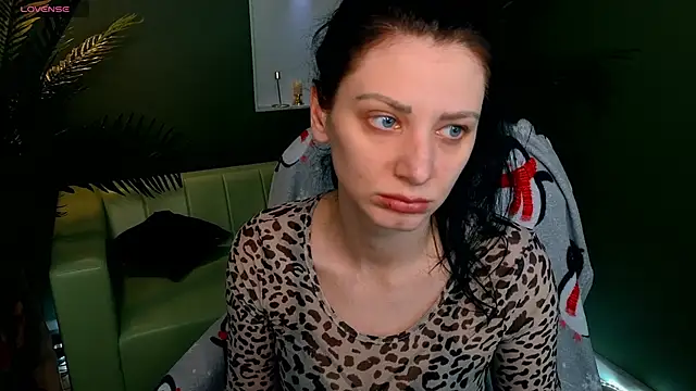 Ophyrix online show from April 10, 2:55 pm