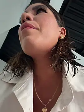 CocoaParadise  online show from April 13, 10:59 pm