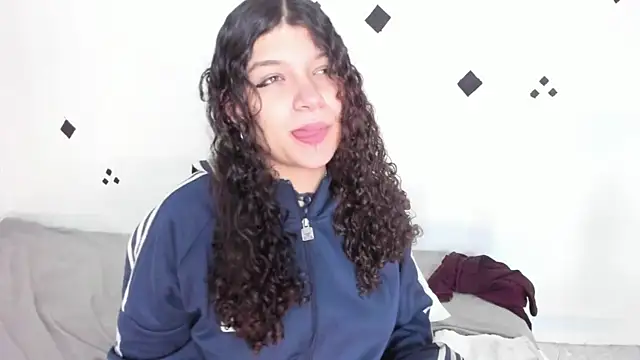 wendybeckett4 online show from April 17, 5:49 pm