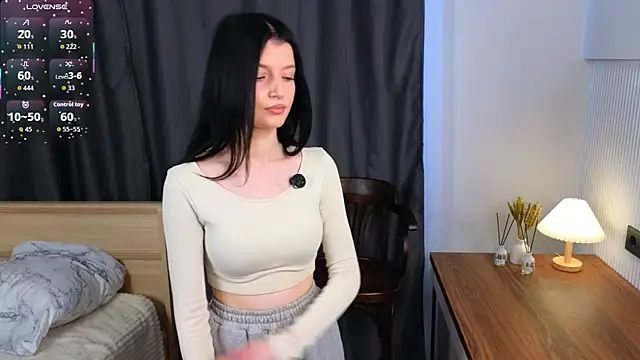 JazminLantey online show from April 6, 4:46 am