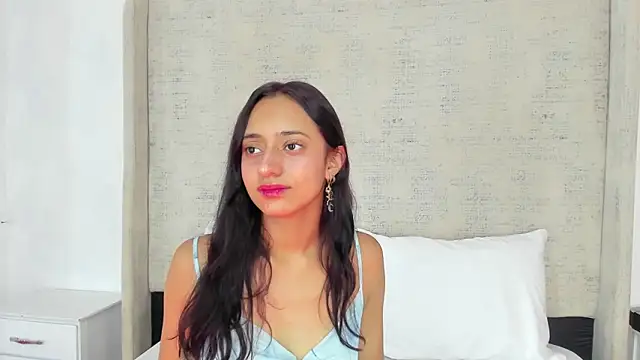 Charlotte Benette online show from April 10, 12:43 pm