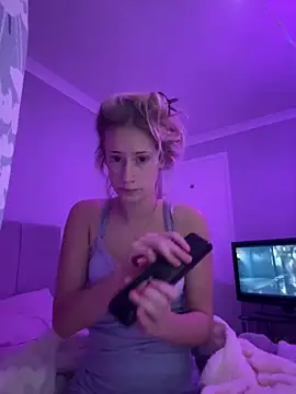 Goldenfairy online show from April 15, 8:53 pm