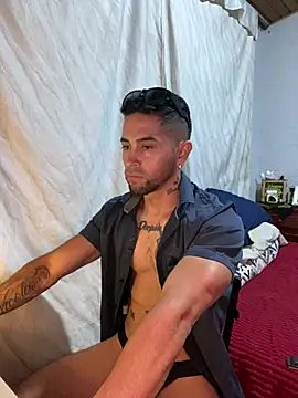 Sexmuscle17 online show from July 1, 3:45 pm