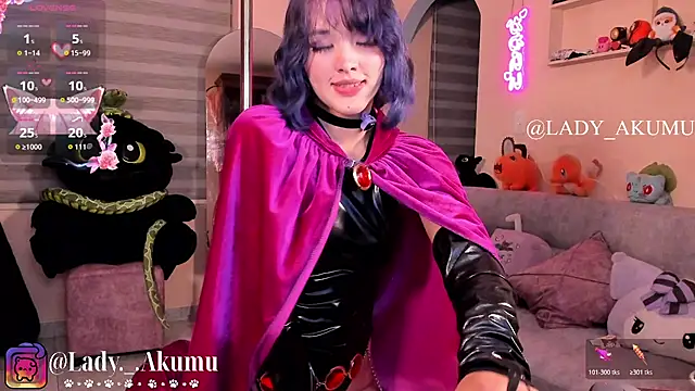 Snapshot of LadyAkumu chatting on July 2, 3:45 am LadyAkumu online show from July 2, 3:45 am