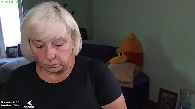 Snapshot of Milane_Milky chatting on July 20, 5:11 am Milane Milky online show from July 20, 5:11 am