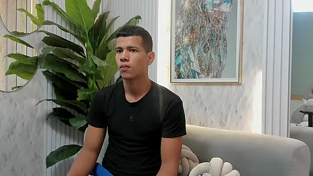 noahdark  online show from April 11, 2:38 am