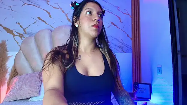 Lunaa Rossee online show from April 1, 11:55 am