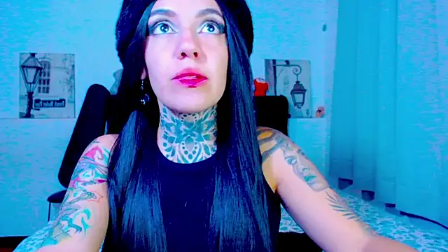 LannieGonzales online show from June 4, 11:33 pm
