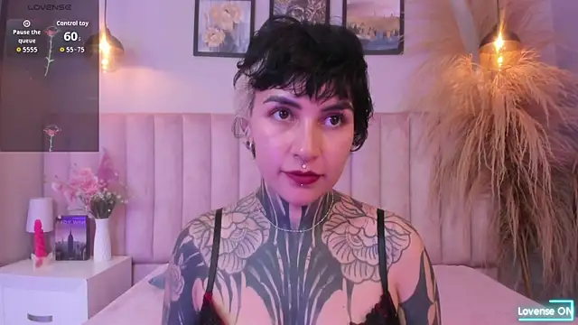 Luana fiore online show from April 13, 12:21 pm