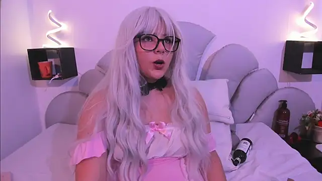 Ivy Nigth online show from May 2, 5:01 am