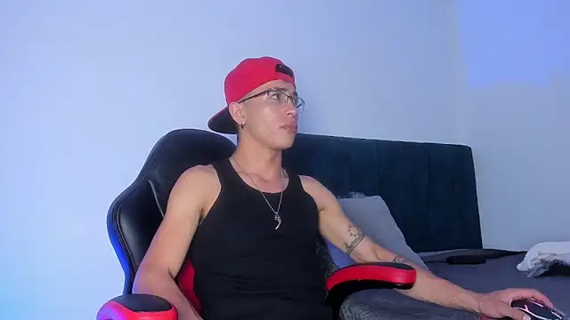 Dominik Blake online show from April 13, 6:19 am