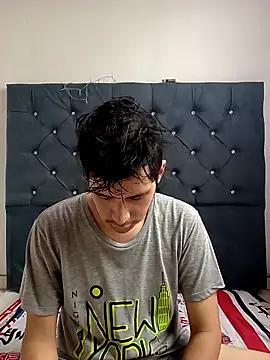 Ian-yin08 online show from April 5, 8:28 pm