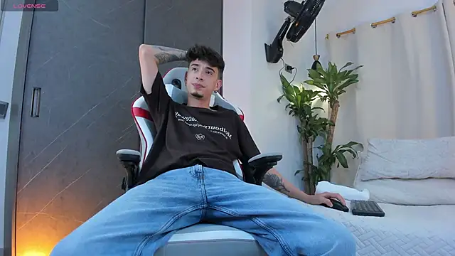 Nova  hard online show from April 11, 6:07 am