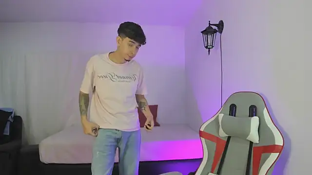 Nova  hard online show from April 19, 6:02 am