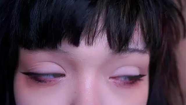 CandiceDossantos online show from April 4, 8:56 am