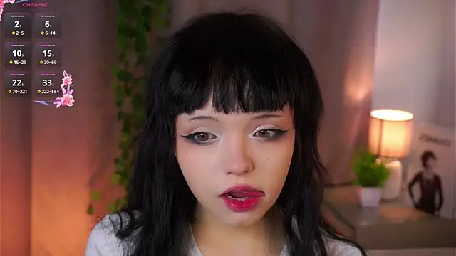 CandiceDossantos online show from April 8, 8:58 am