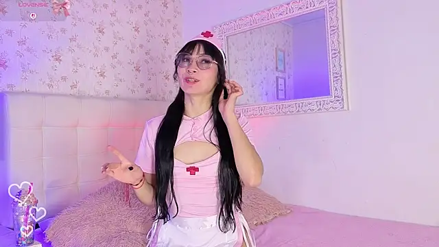 Snapshot of lia_kitty0 chatting on May 28, 7:00 pm lia kitty0 online show from May 28, 7:00 pm
