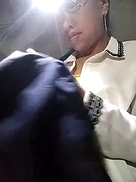 Lisa-aa online show from April 2, 2:09 am