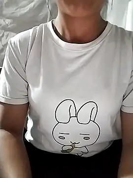 Lisa-aa online show from April 8, 2:06 pm