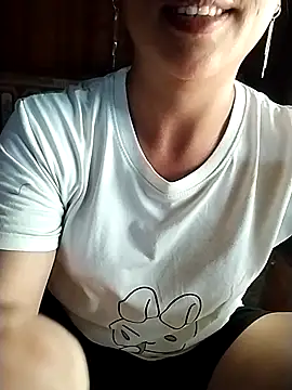 Lisa-aa online show from April 9, 5:18 am