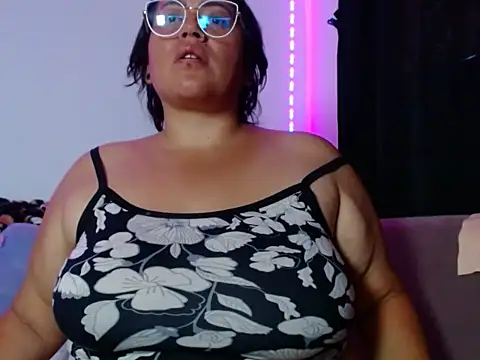 vibeSex1 online show from April 12, 7:19 pm