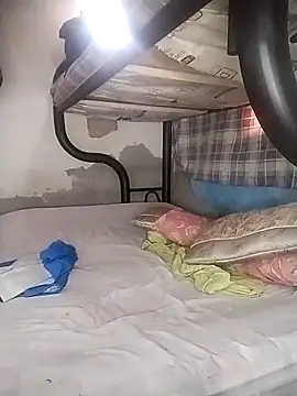 Athenas 23CM online show from April 8, 7:25 pm