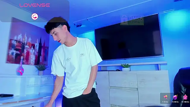 Taylor Brooks online show from April 10, 6:12 pm