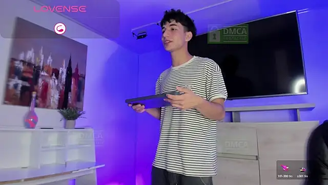 Taylor Brooks online show from April 17, 7:06 pm