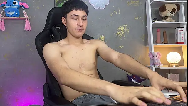 noah magno  online show from April 12, 10:31 am