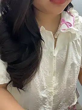 Rosecute11 online show from April 16, 2:56 am