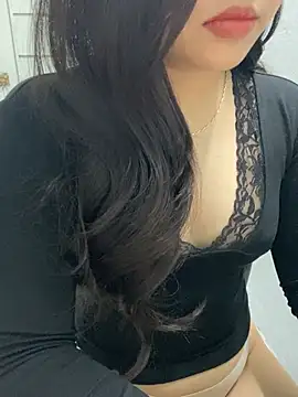 Rosecute11 online show from April 17, 3:20 am