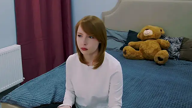 CherryCrushLove online show from April 9, 6:02 am