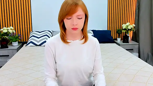 CherryCrushLove online show from April 14, 5:57 am