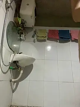 Elisa-a online show from April 8, 2:28 pm