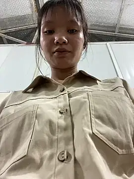 Elisa-a online show from April 14, 11:05 am