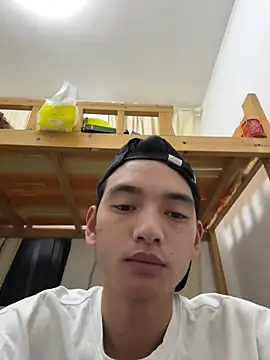 XHR2 online show from April 14, 2:12 pm